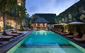 Ubud Village Hotel 4*